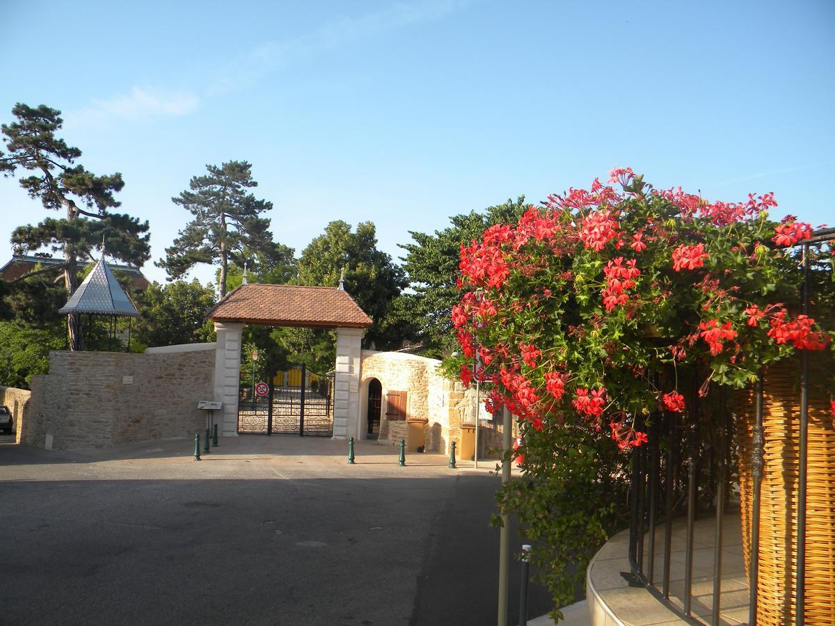 Hotel Le Val D'Amby Hieres-Sur-Amby Exterior foto